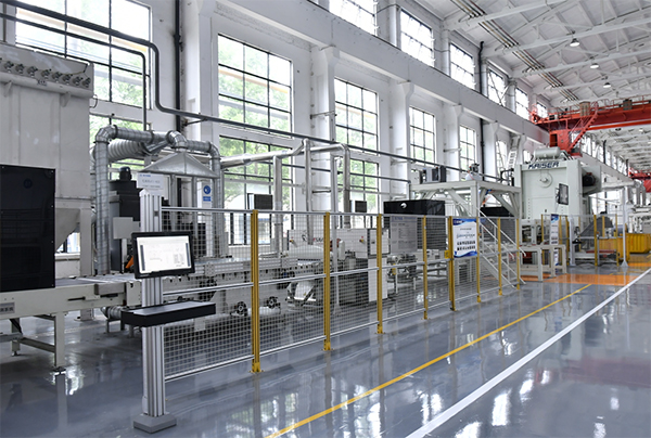 發(fā)電裝備行業(yè)迎來革命性突破 四川德陽建成首個(gè)定子沖片“無人車間”